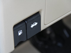 2013款 1.6L 自动 豪华版