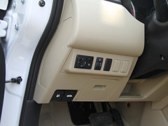 2013款 1.6L 自动 豪华版