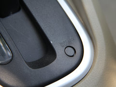 2013款 1.6L 自动 豪华版