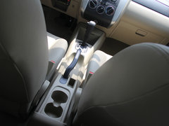 2013款 1.6L 自动 豪华版