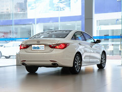 2013款 2.4L 自动 顶级版 国IV