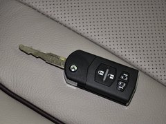 2013款 2.0L 自动 豪华型 7座