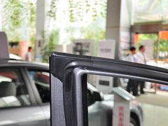2013款 2.0L 自动 豪华型 7座