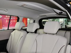 2013款 2.0L 自动 豪华型 7座