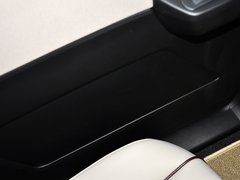 2013款 2.0L 自动 豪华型 7座