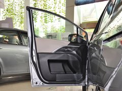 2013款 2.0L 自动 豪华型 7座