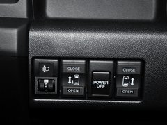 2013款 2.0L 自动 豪华型 7座