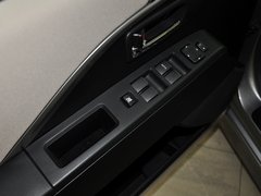 2013款 2.0L 自动 豪华型 7座