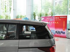 2013款 2.0L 自动 豪华型 7座