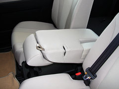 2013款 2.0L 自动 豪华型 7座