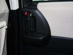 2013款 2.0L 自动 豪华型 7座