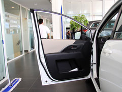 2013款 2.0L 自动 豪华型 7座
