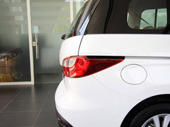 2013款 2.0L 自动 豪华型 7座