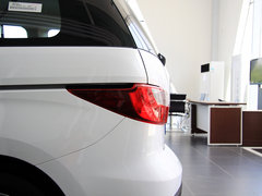 2013款 2.0L 自动 豪华型 7座