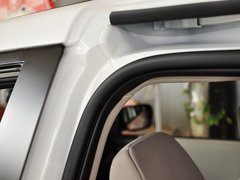 2013款 2.0L 自动 舒适型 7座