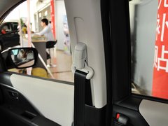 2013款 2.0L 自动 舒适型 7座