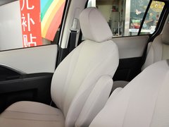 2013款 2.0L 自动 舒适型 7座