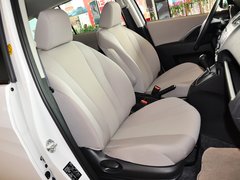 2013款 2.0L 自动 舒适型 7座