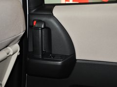 2013款 2.0L 自动 舒适型 7座
