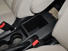 2013款 2.0L 自动 舒适型 7座