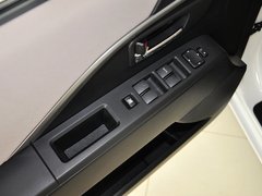 2013款 2.0L 自动 舒适型 7座