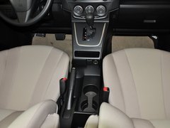 2013款 2.0L 自动 舒适型 7座