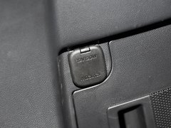 2013款 2.0L 自动 舒适型 7座