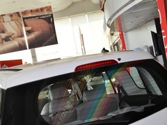 2013款 2.0L 自动 舒适型 7座