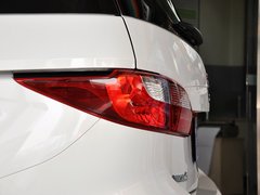 2013款 2.0L 自动 舒适型 7座