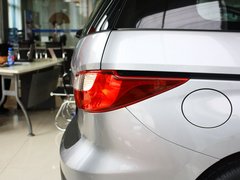 2013款 2.0L 自动 舒适型 7座