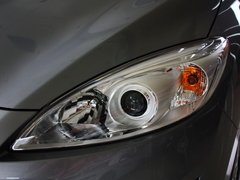 2013款 2.0L 自动 舒适型 7座