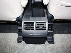 2013款 2.0L 自动 舒适型 7座