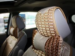 2013款 2.0L 自动 舒适型 7座