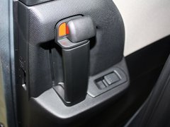 2013款 2.0L 自动 舒适型 7座