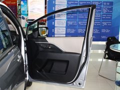 2013款 2.0L 自动 舒适型 7座