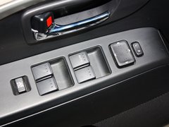 2013款 2.0L 自动 舒适型 7座