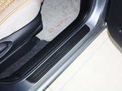 2013款 2.0L 自动 舒适型 7座