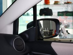 2013款 2.0L 自动 舒适型 7座