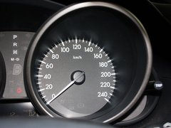 2013款 2.0L 自动 舒适型 7座