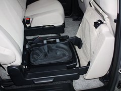 2013款 2.0L 自动 舒适型 7座