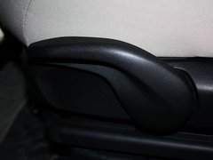2013款 2.0L 自动 舒适型 7座