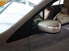 2013款 2.0L 自动 舒适型 7座