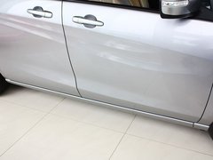 2013款 2.0L 自动 舒适型 7座