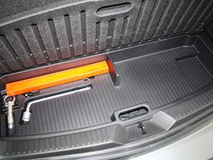2013款 2.0L 自动 舒适型 7座