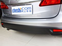 2013款 2.0L 自动 舒适型 7座