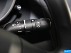 2013款 2.0L 自动 舒适型 7座