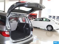 2013款 2.0L 自动 舒适型 7座