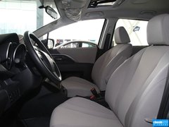2013款 2.0L 自动 舒适型 7座