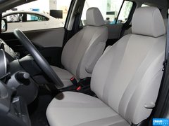 2013款 2.0L 自动 舒适型 7座