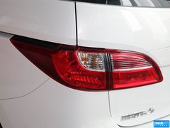 2013款 2.0L 自动 舒适型 7座
